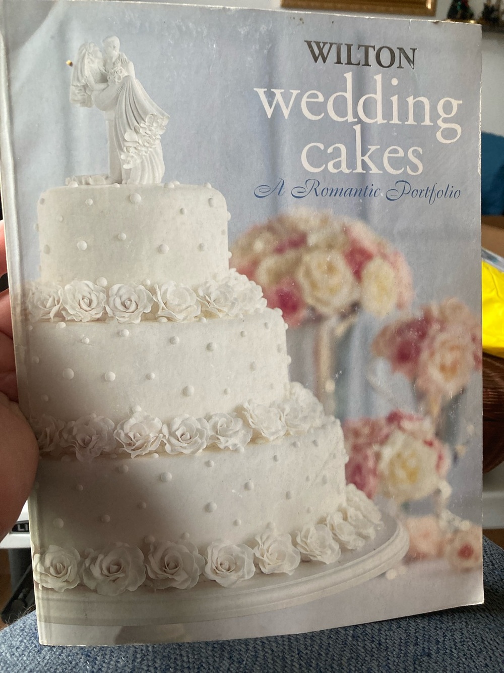 Wilton Wedding Cakes A Romantic Portfolio Beautiful Ideas and Instructions